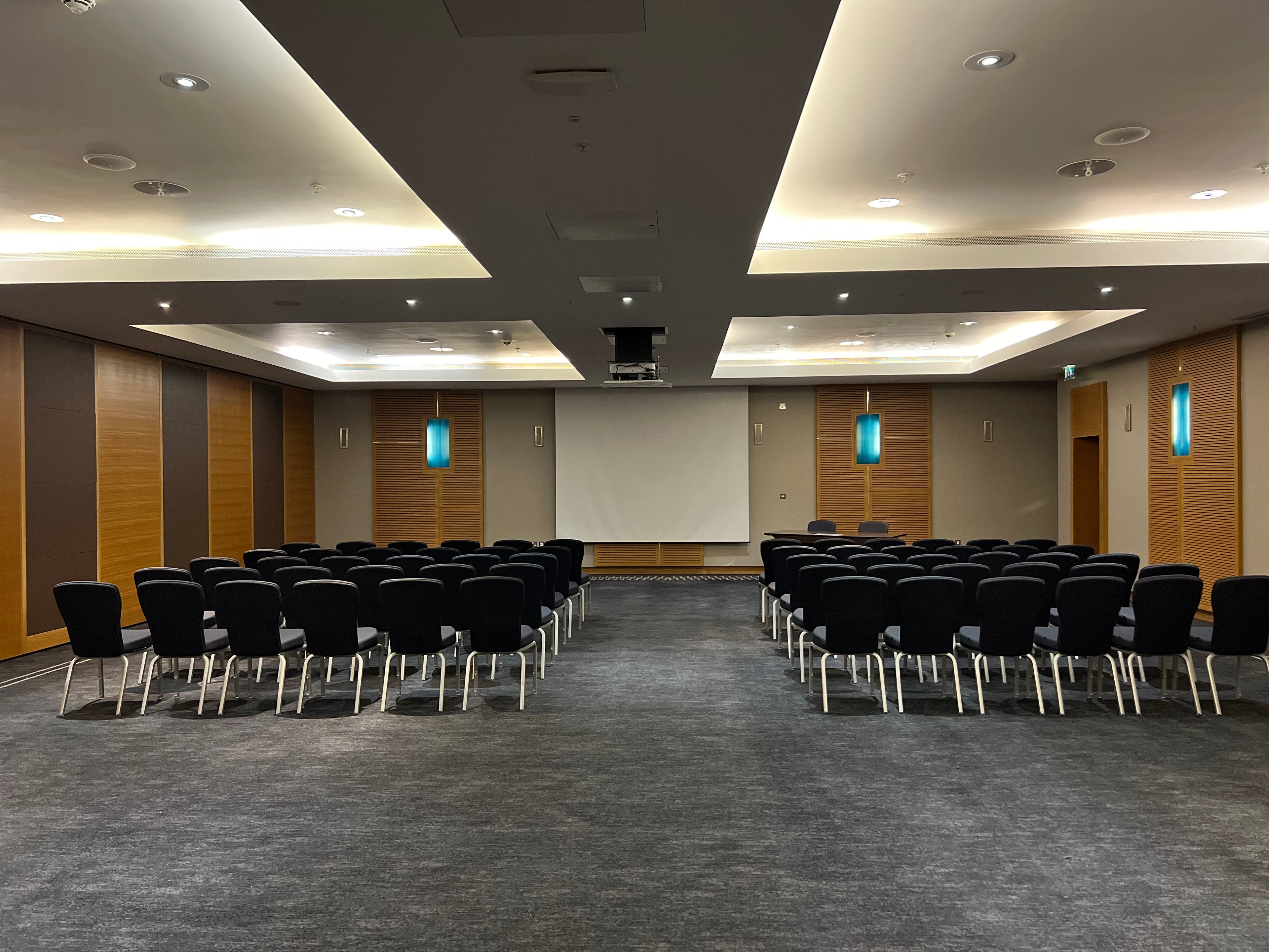 Photo of Hilton London Canary Wharf, Quayside 2