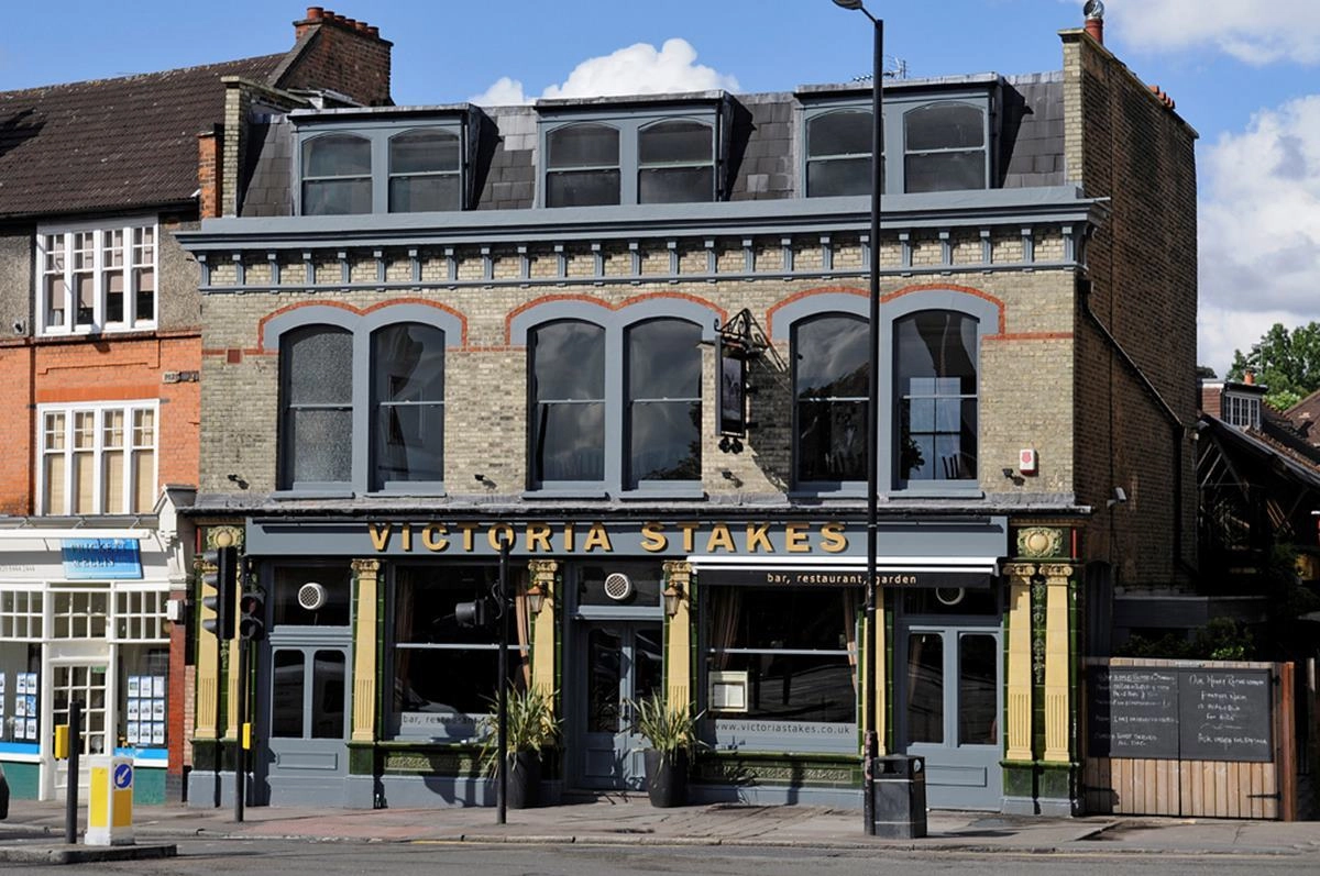 Photo of Victoria Stakes, The Bar