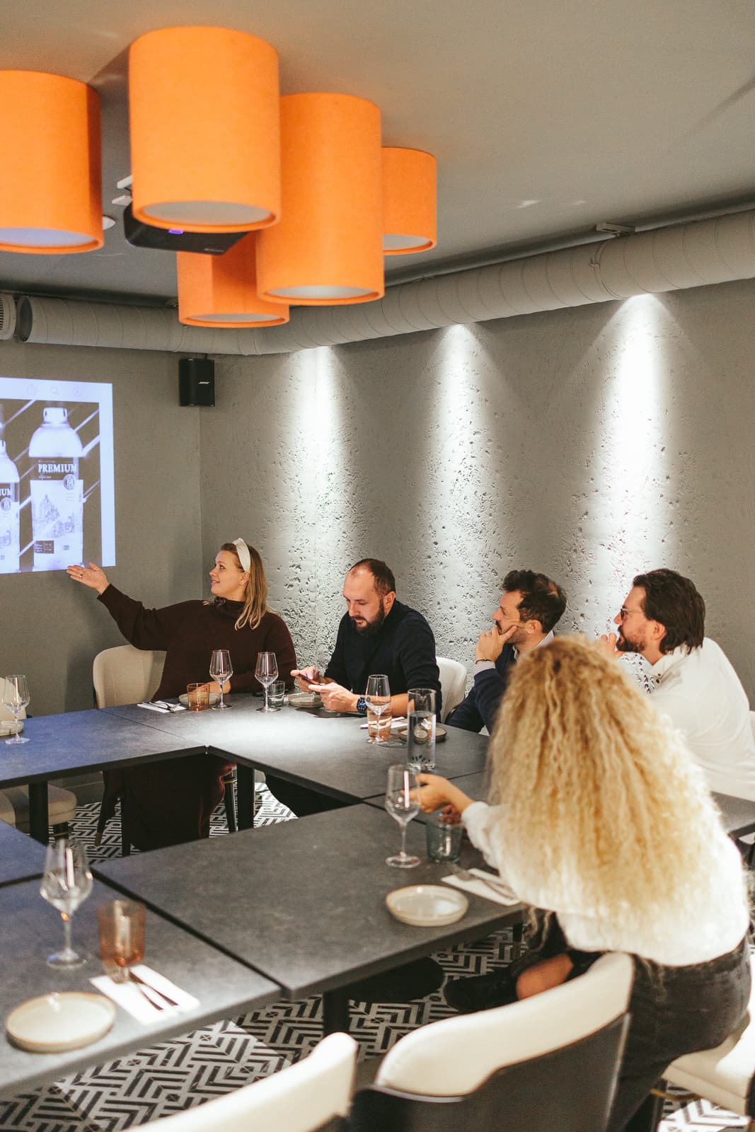 Bennie Restaurant & Bar, Meeting Room photo #2