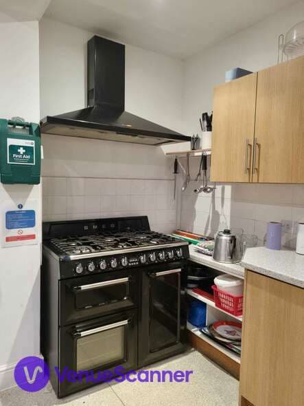 Hampton Wick Baptist Church Hall, Hampton Wick Baptist Church photo #2