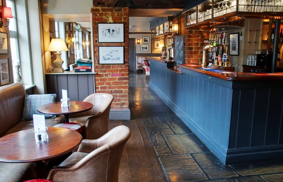 The Queens Head, Bar photo #2