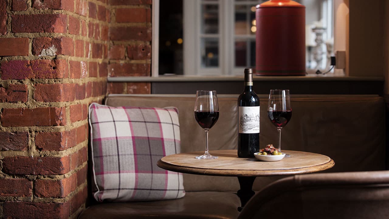 The Queens Head, Snug photo #2