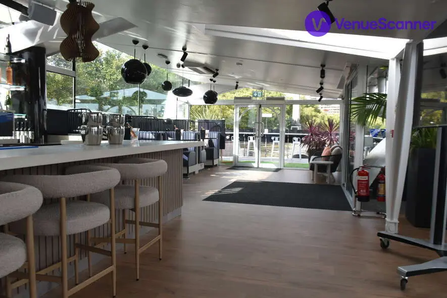 Clipper Lounge EMB, Clipper Lounge EMB photo #3