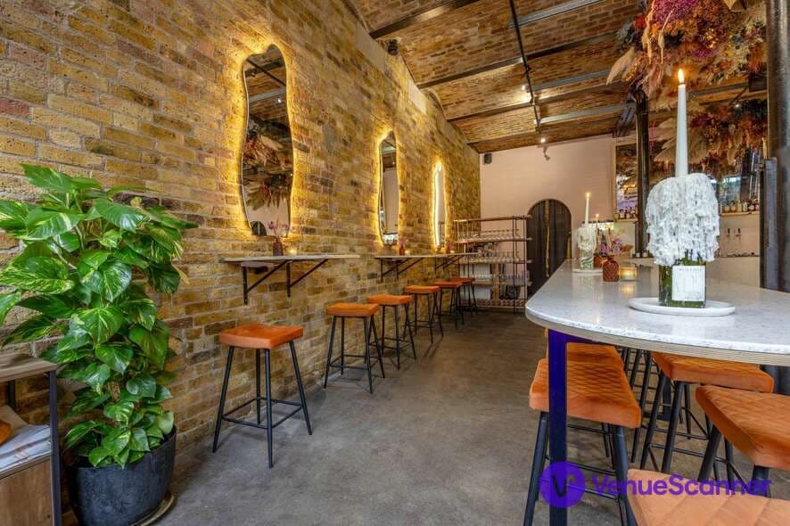 Main Bar, Ester photo #2