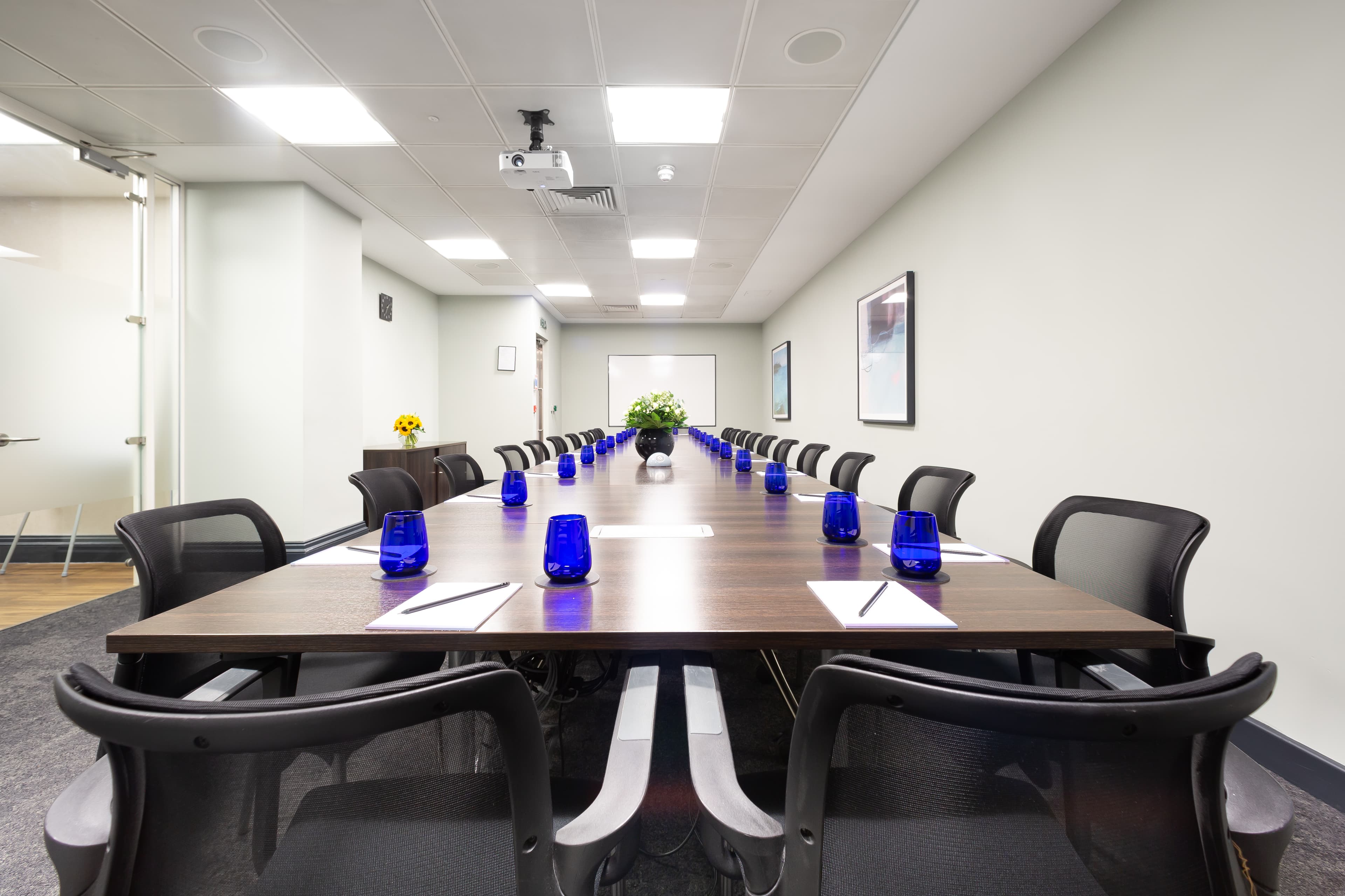 1 Royal Exchange, Cornhill photo #2