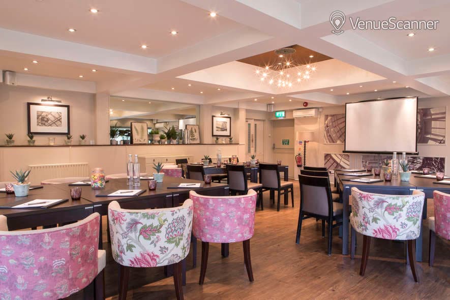 Forest Lodge Hotel, Glasshouse photo #3