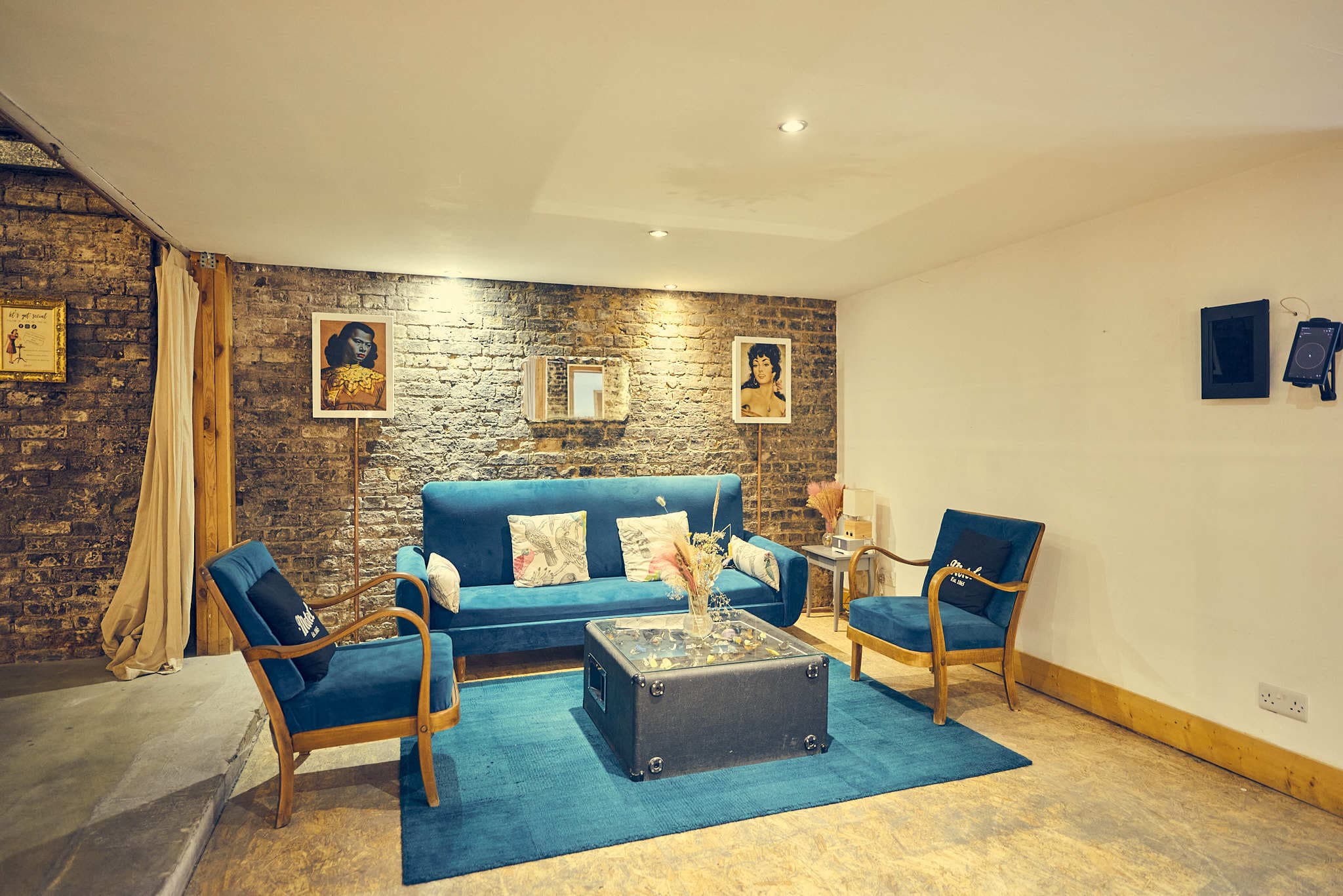 Motel, Arch 406 photo #2