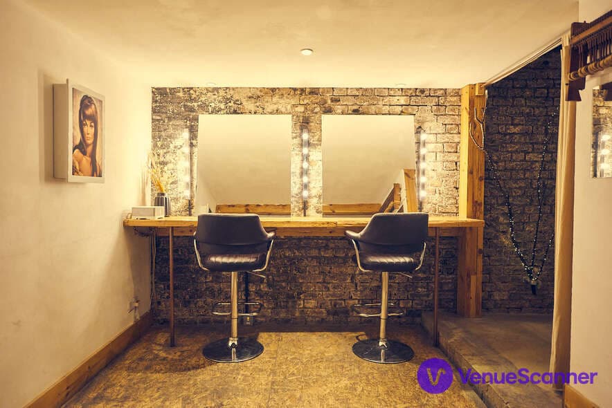 Motel, Arch 406 photo #3