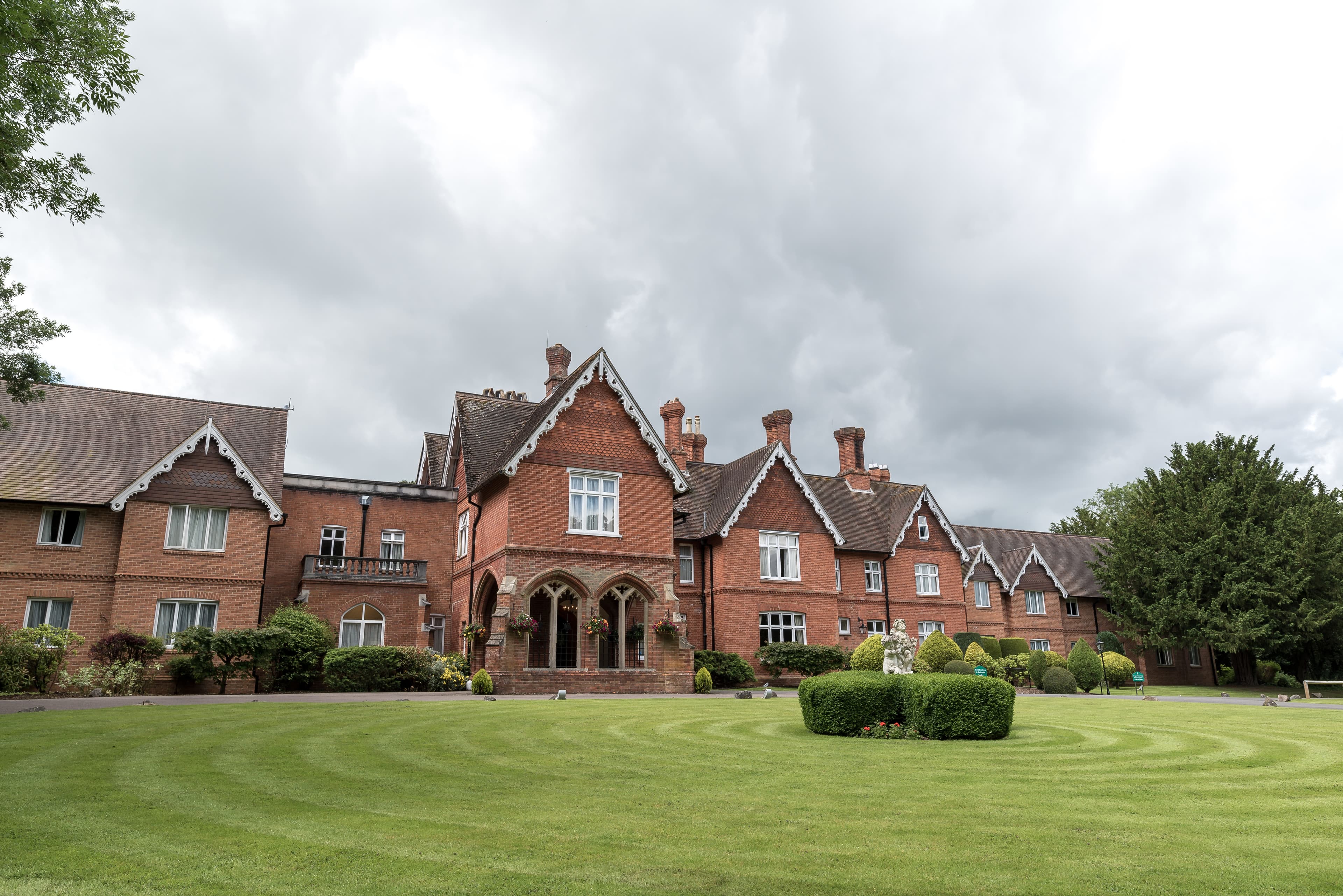 Audleys Wood Hotel, Lord Camrose photo #2