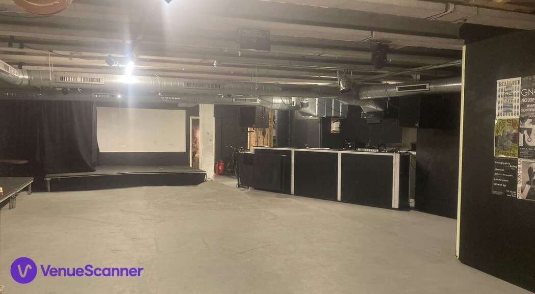 Back Room, Strange Brew photo #2