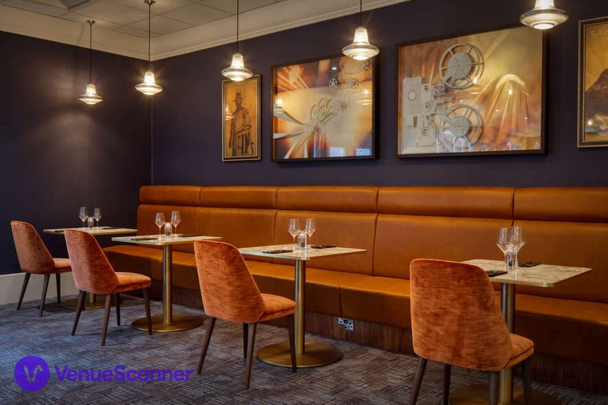 Dupont Suite, DoubleTree By Hilton London Elstree photo #16