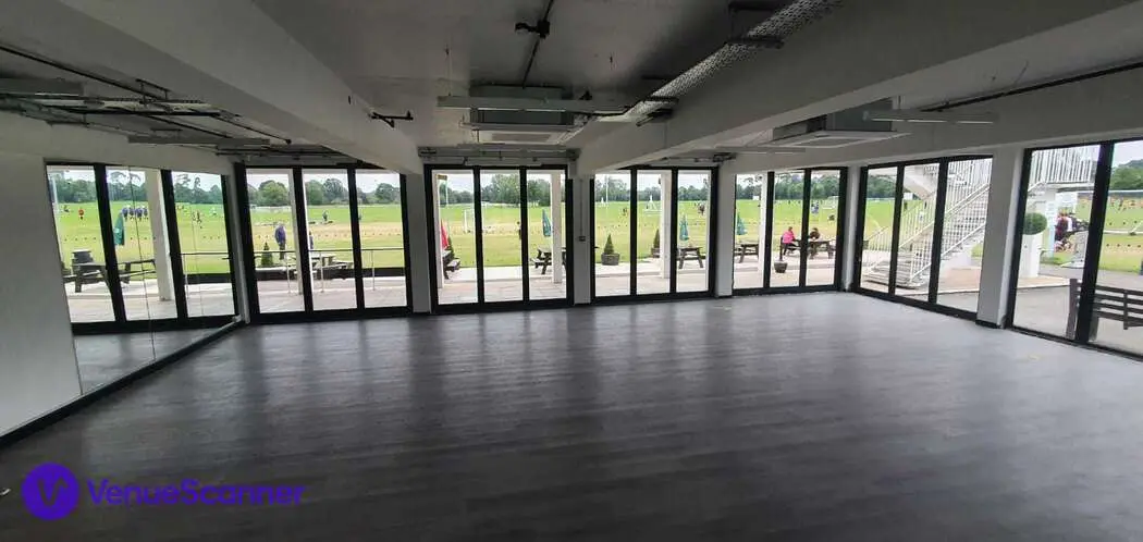 STUDIO, Metropolitan photo #1