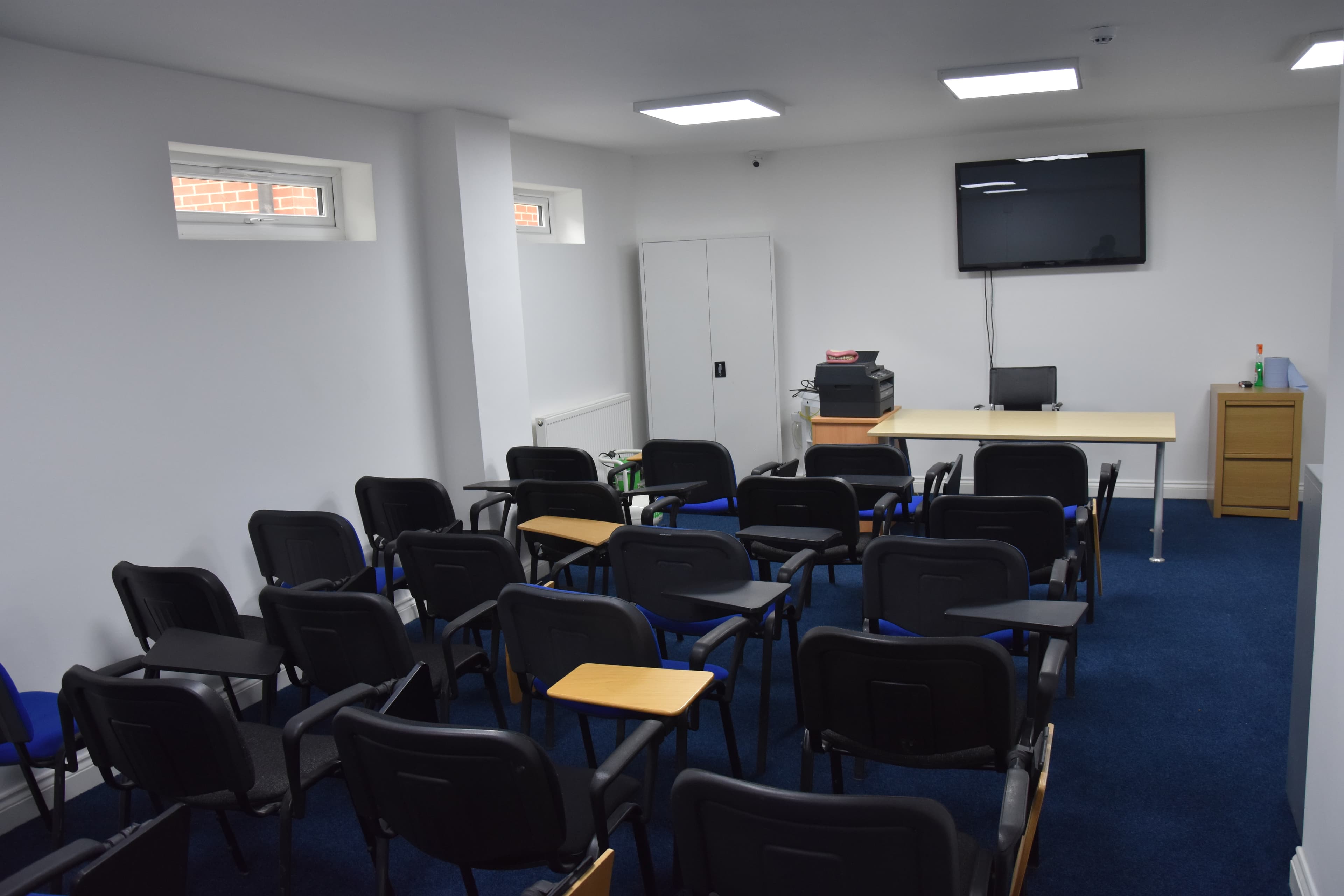 Quadrant House Wimbledon, Aster photo #2