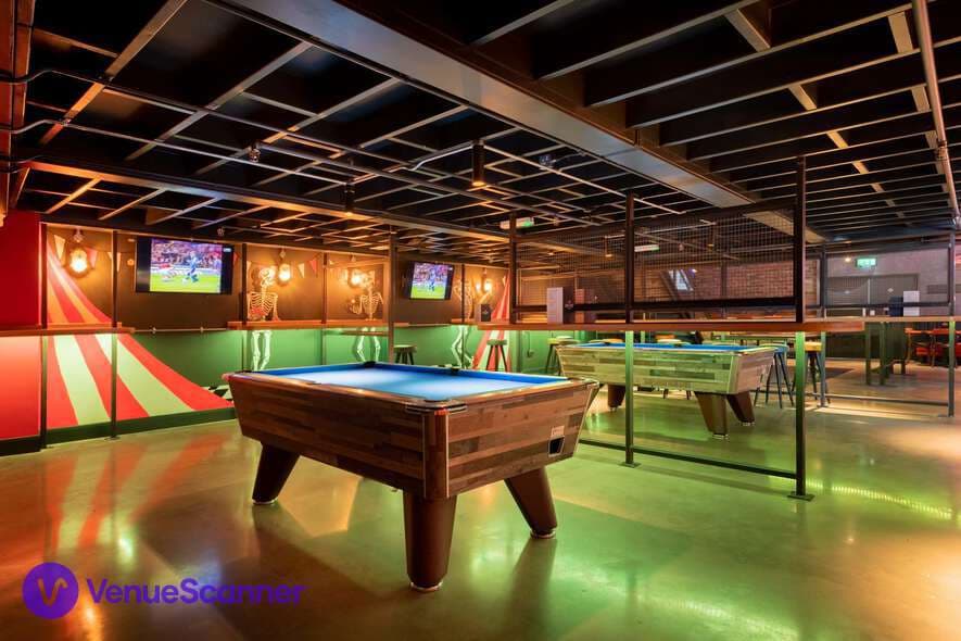 Baller's Court, Bat & Ball photo #1