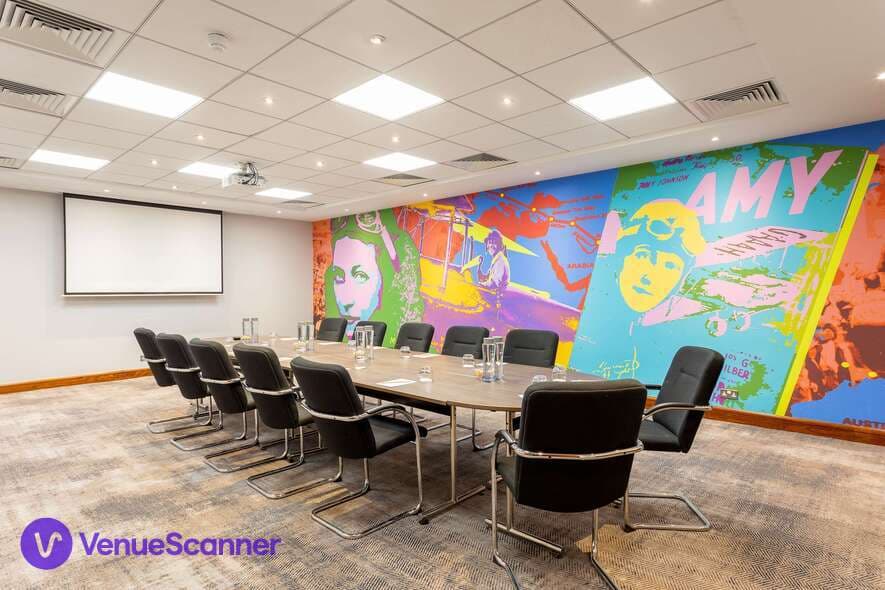 Wright, Radisson Hotel & Conference Centre London Heathrow photo #1