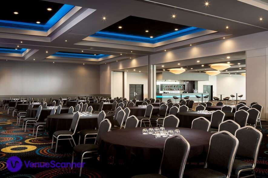 Discovery, Radisson Hotel & Conference Centre London Heathrow photo #1
