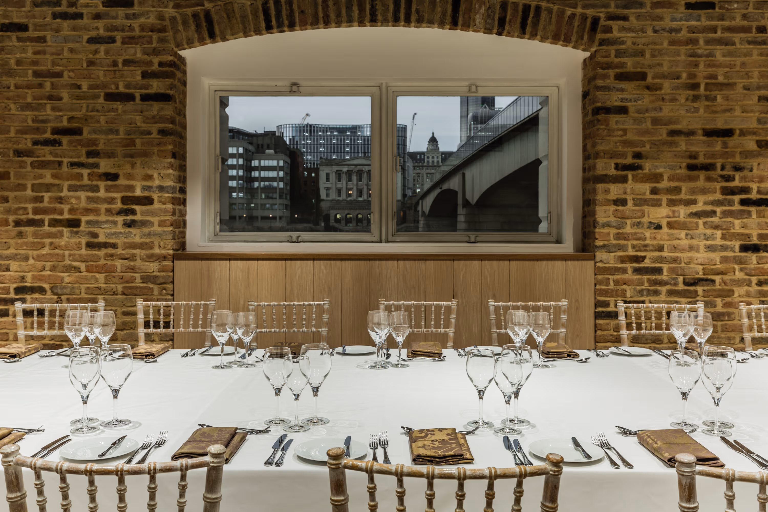 How Venues Can Increase Midweek Bookings